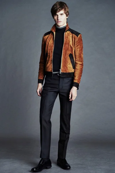 Look 16